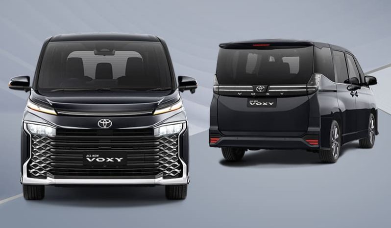 Toyota All New Voxy AT full